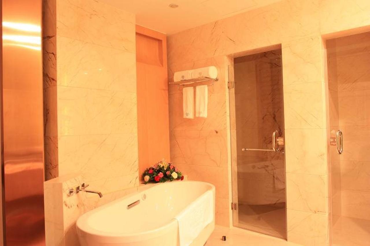 Xining Sapphire Hotel Екстер'єр фото